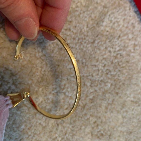 Shiraleah Blush Fleur Earrings and Sants Bangle Set NWT - Picture 8 of 15